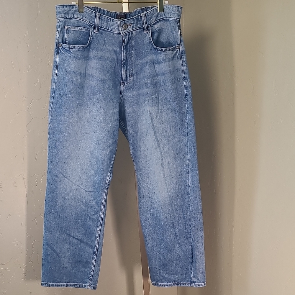 Lee Women's Relaxed Blue Jeans Size 14